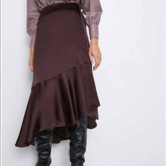 Zara satin midi skirt with frill hem - Picture 2 of 4